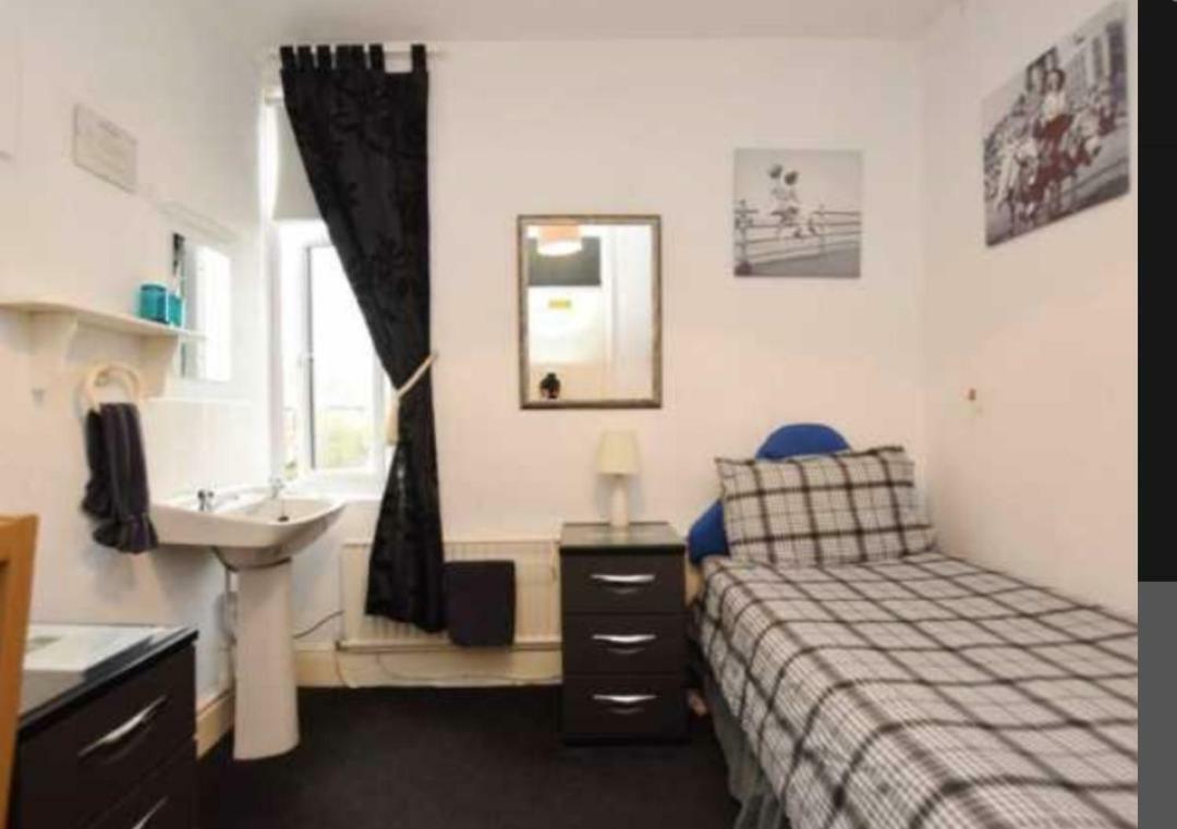 Barrie Guest House Barrow-in-Furness Ngoại thất bức ảnh