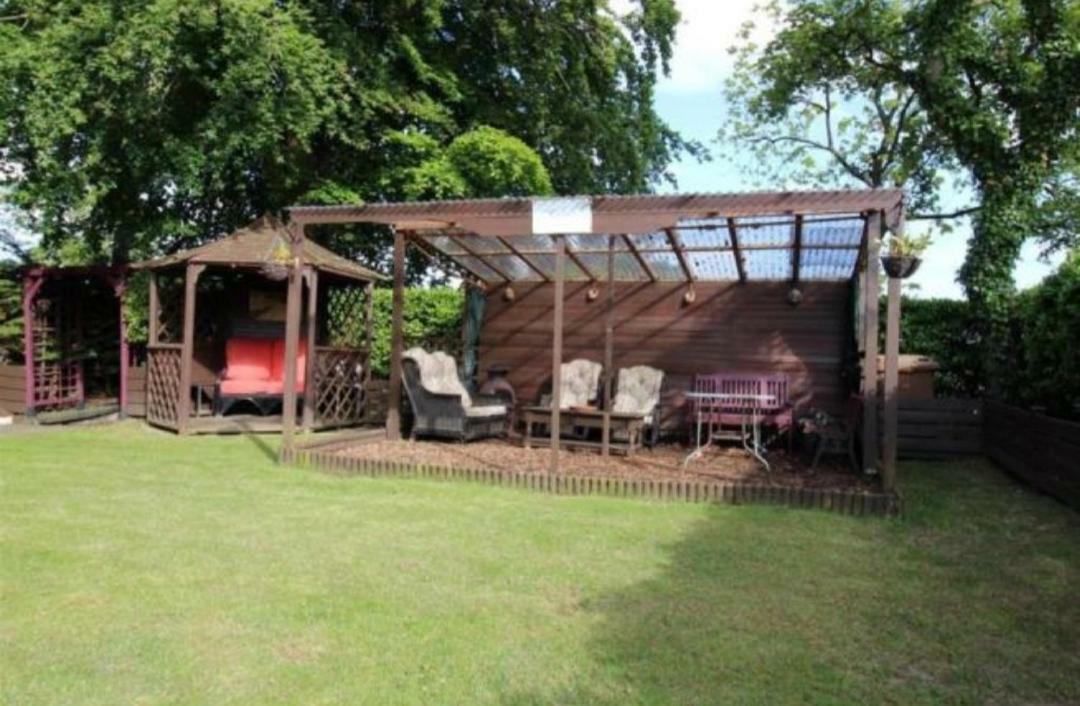 Barrie Guest House Barrow-in-Furness Ngoại thất bức ảnh