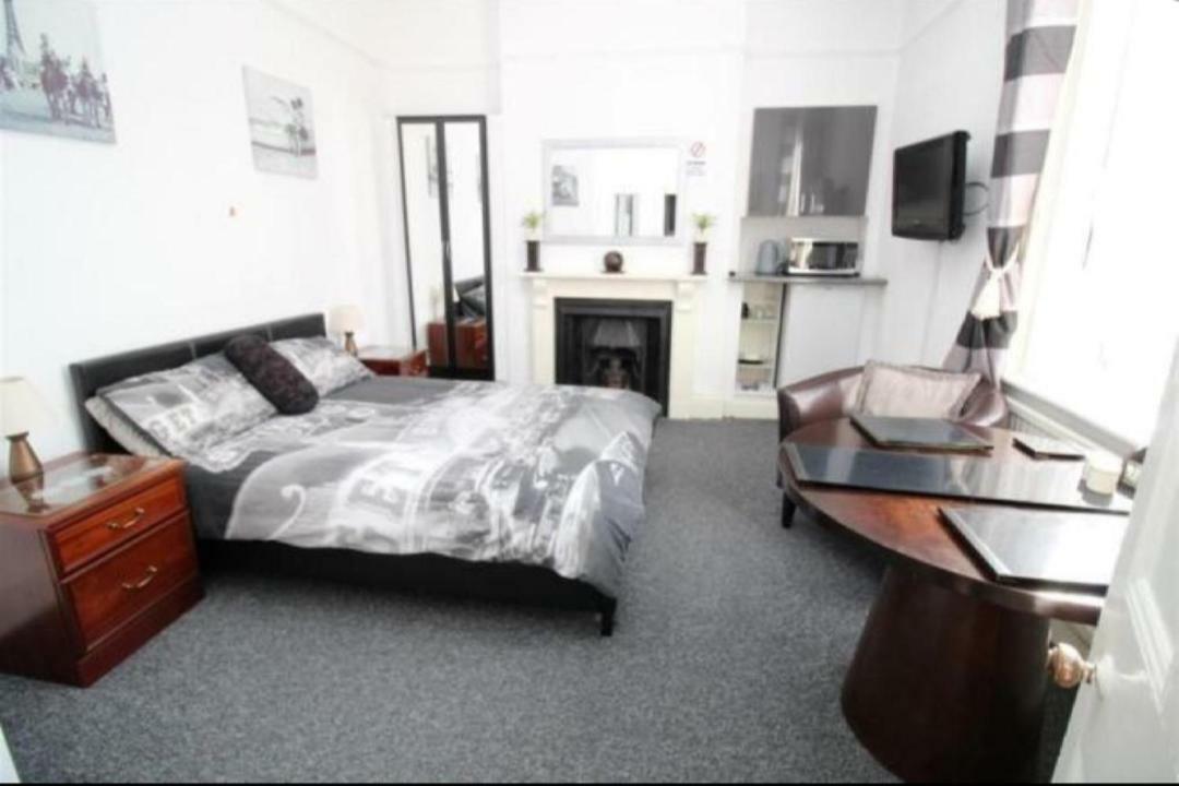 Barrie Guest House Barrow-in-Furness Ngoại thất bức ảnh